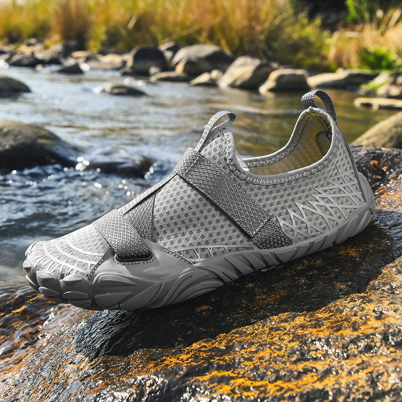 

Summer Beach Aqua Shoes Five-Finger Barefoot Water Shoes for Men Women Lightweight Non-slip Outdoor Upstream Wading Sneakers