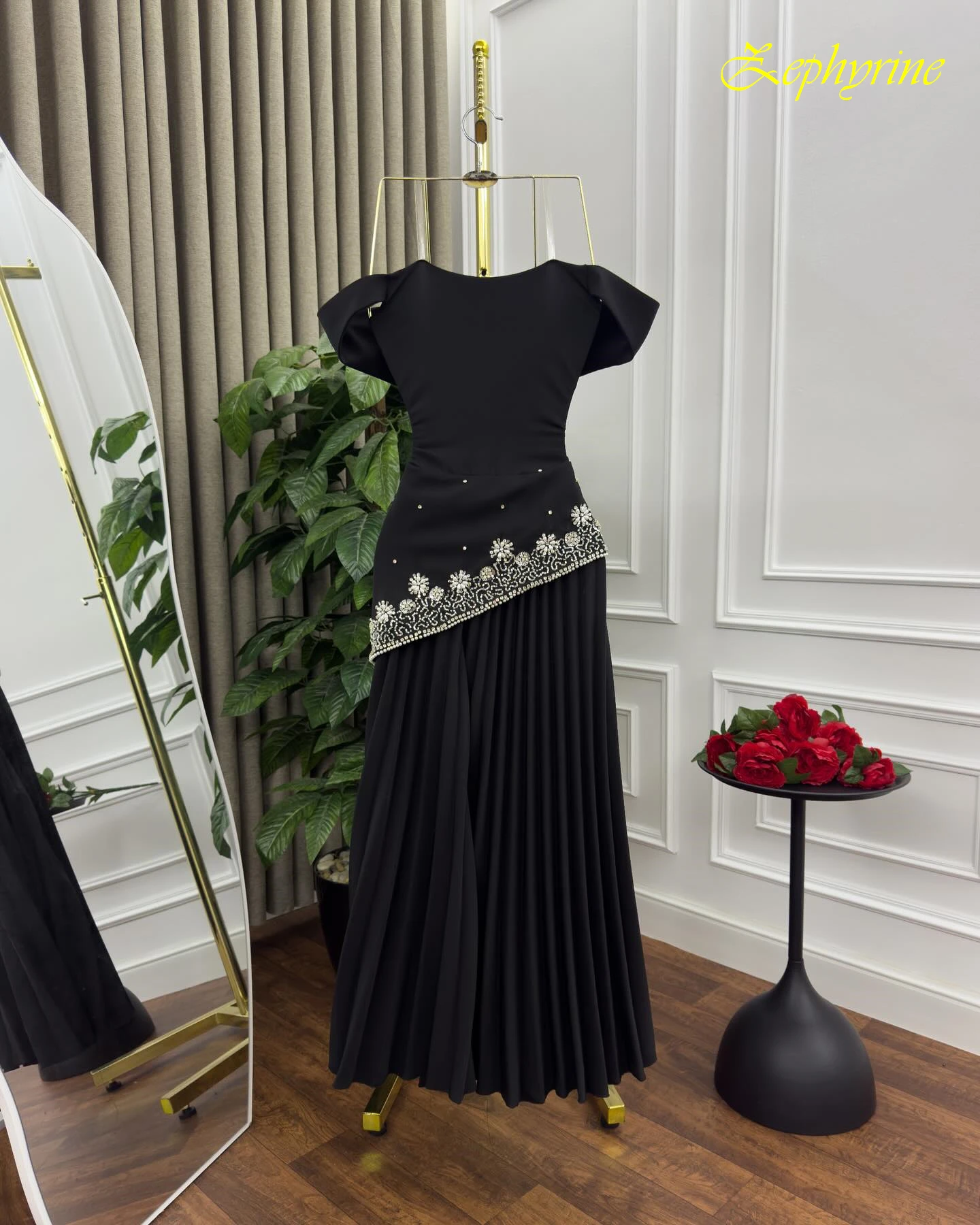 맞춤형 A 라인 보트 넥 우아한 정장 이브닝 드레스와 현대 패션 연예인 가운 기질 섬세한 파티 드레스