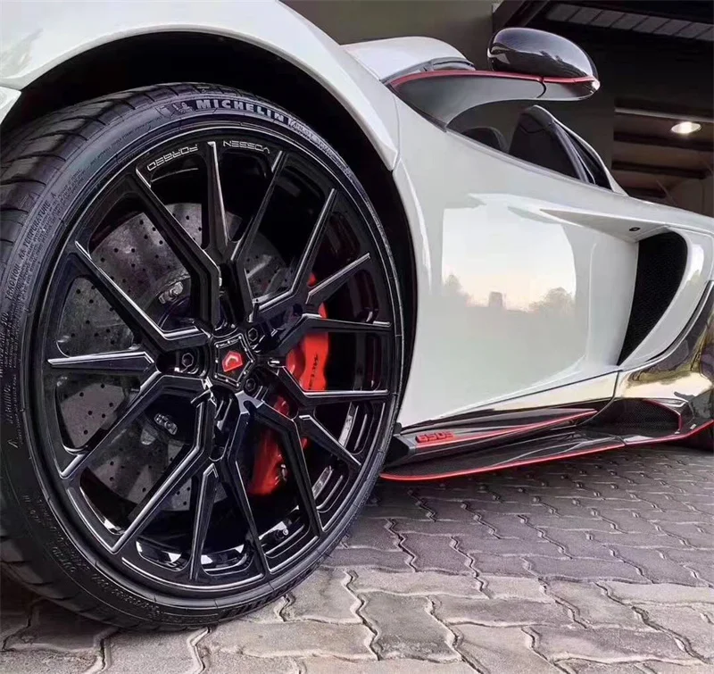 

Используется для обновления McLaren MP4 650S до 675LT Стиль из настоящего углеродного волокна Автомобильные боковые юбки Комплект кузова Боковые спойлеры для губ Боковая губа Подбородок