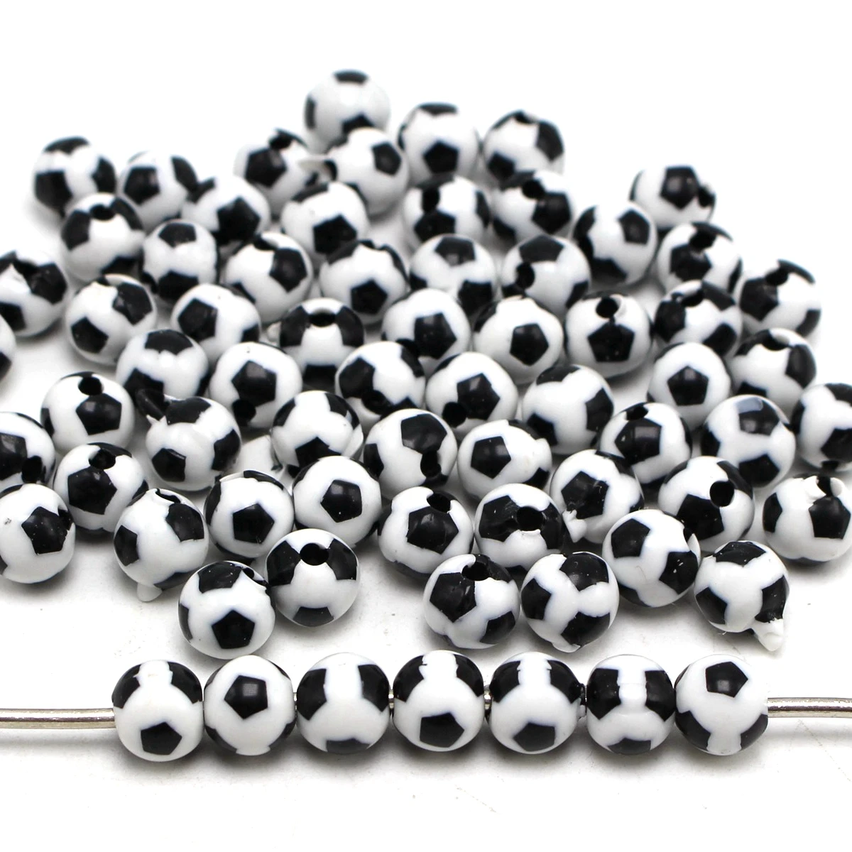 200 Black & White Color Acrylic Soccer Ball Football Round Beads 8mm