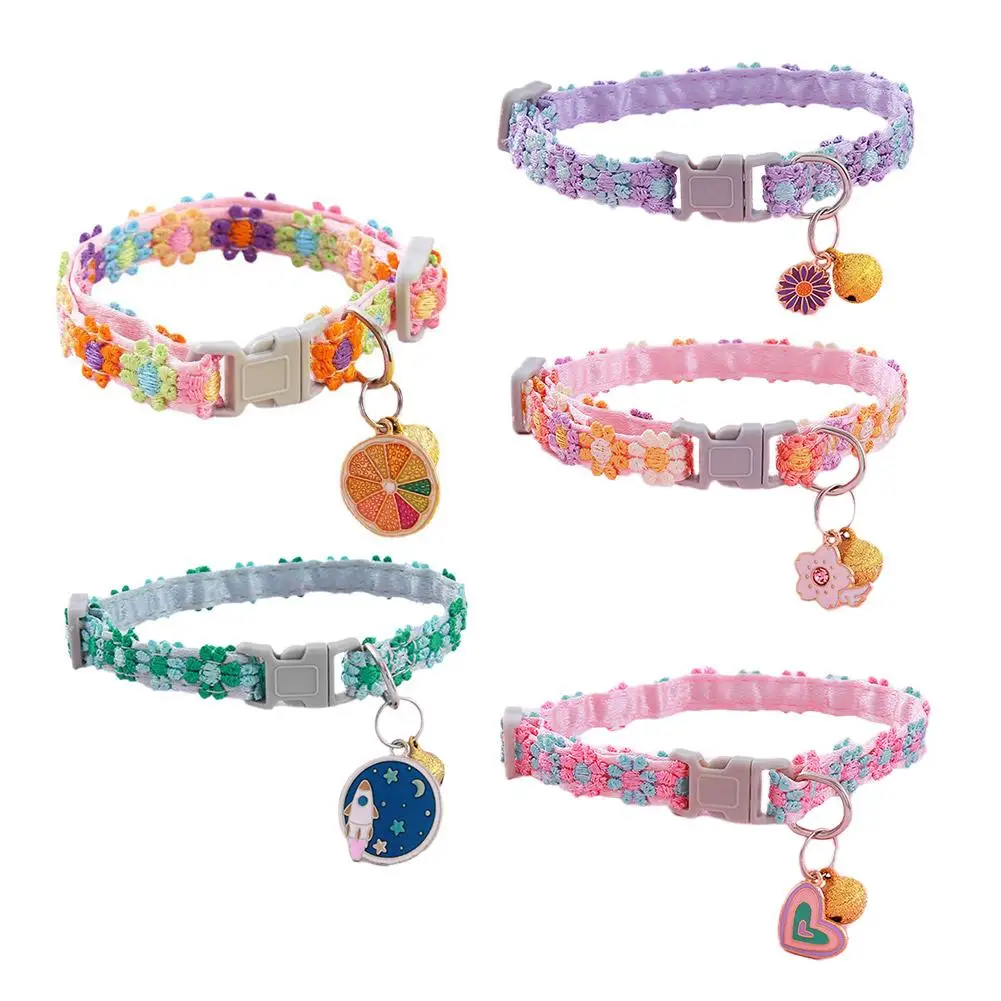 Haustierhalsband, verstellbar, bunte Spitze, Blume, Katzenhalsband, Welpen-Zubehör, Halskette, Haustierhalsband, Kätzchen, niedliche Hundeglocke, Katzenprodukt