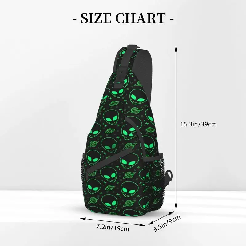 Customized Cute Aliens And UFO Pattern Sling Bags Men Fashion Shoulder Chest Crossbody Backpack Cycling Camping Daypack