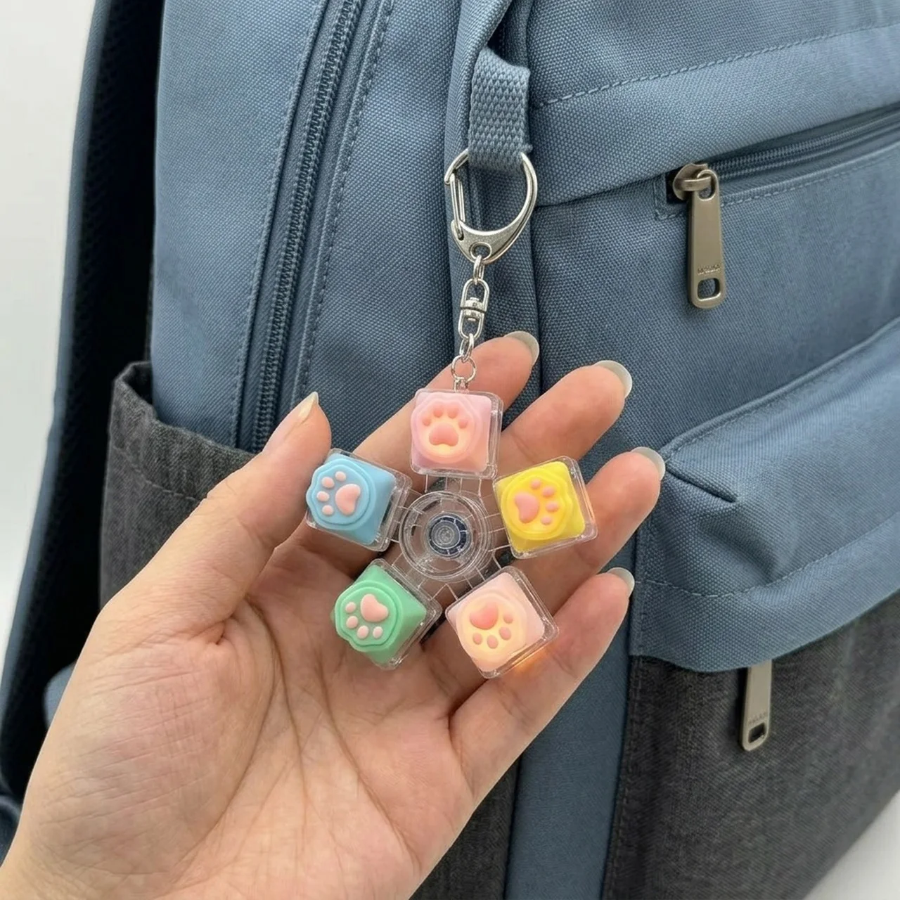 LED Light Glowing Mechanical Keyboard Fidget Spinner Cute Cat Paw Keycap Fidget Spinner Stress Relief Toy Portable Keychain Gift