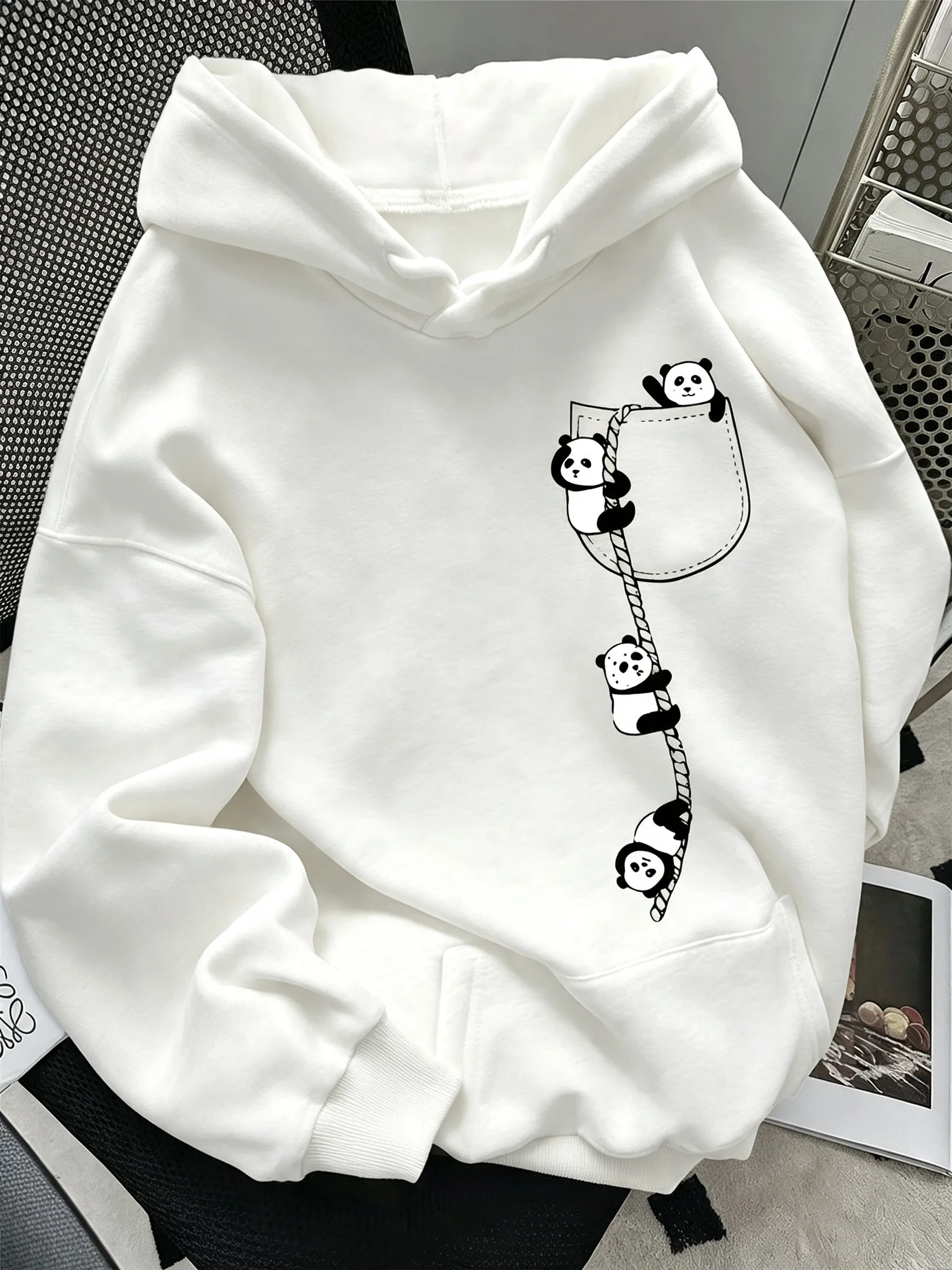 Winter Clothing On Sale - เสื้อฮู้ดลายแพนด้า มีกระเป๋า สำหรับผู้หญิง สไตล์ลำลอง - เสื้อผ้าผู้หญิง