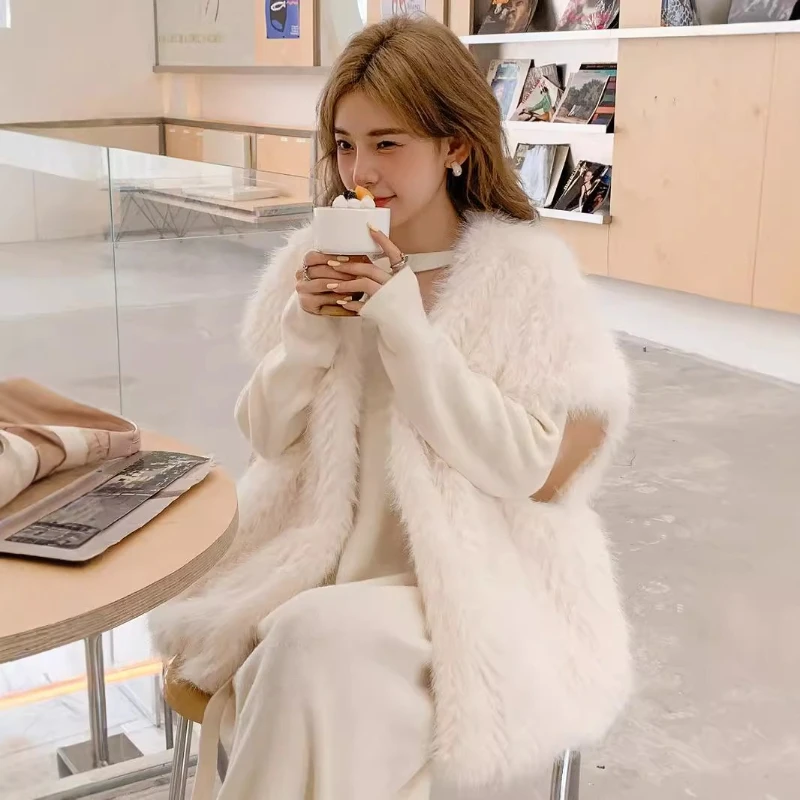 

Thick Cardigans Sleeveless Faux Fox Plush Coat Luxury Elegant White Short Faux Fur Vests Loose Knitted Furry Jackets Fluffy Warm