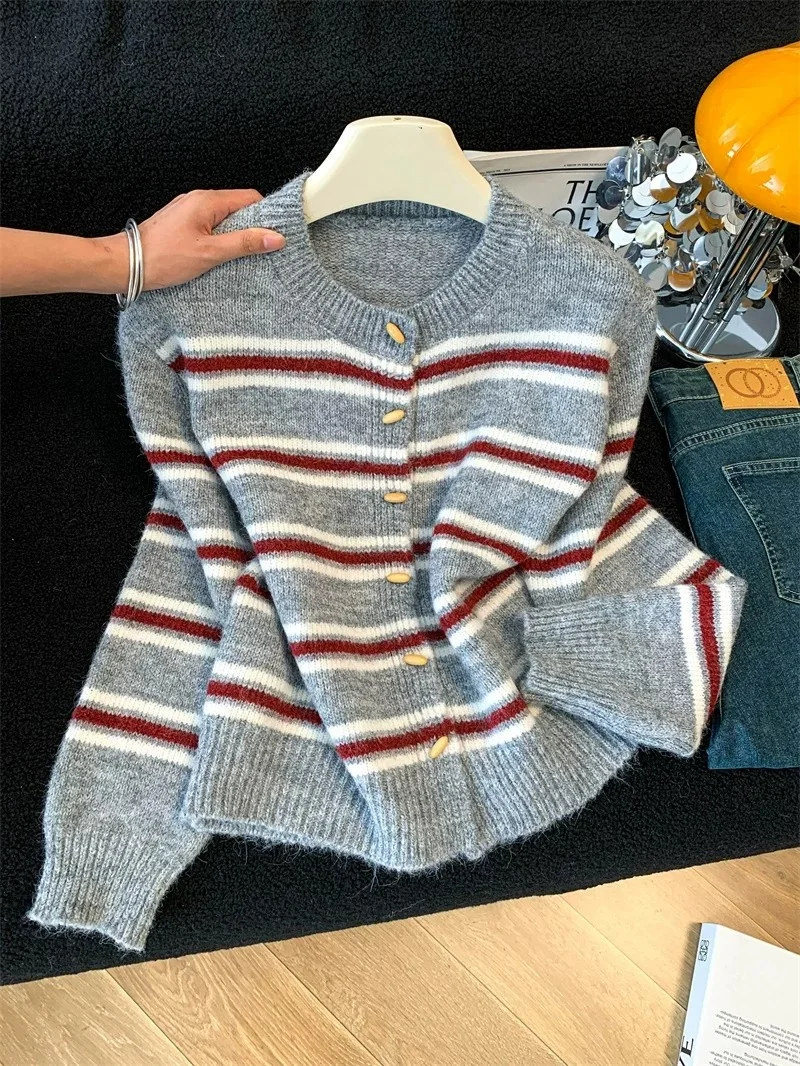 Korean Style Striped Knit Sweater Coat Women's Loose Lazy Style Soft Comfortable Top Autumn Winter Season Fashion Outerwear