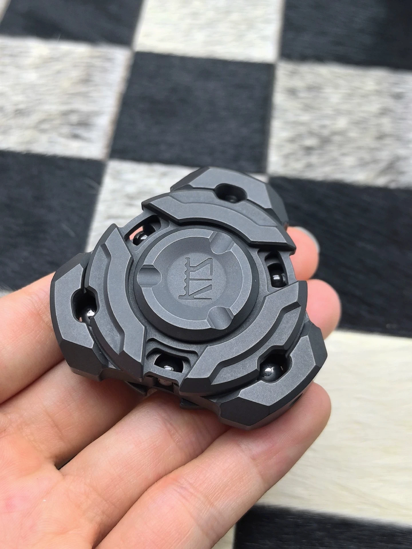 

KTS Asura Linkage Fingertip Gyroscope Zirconium Alloy