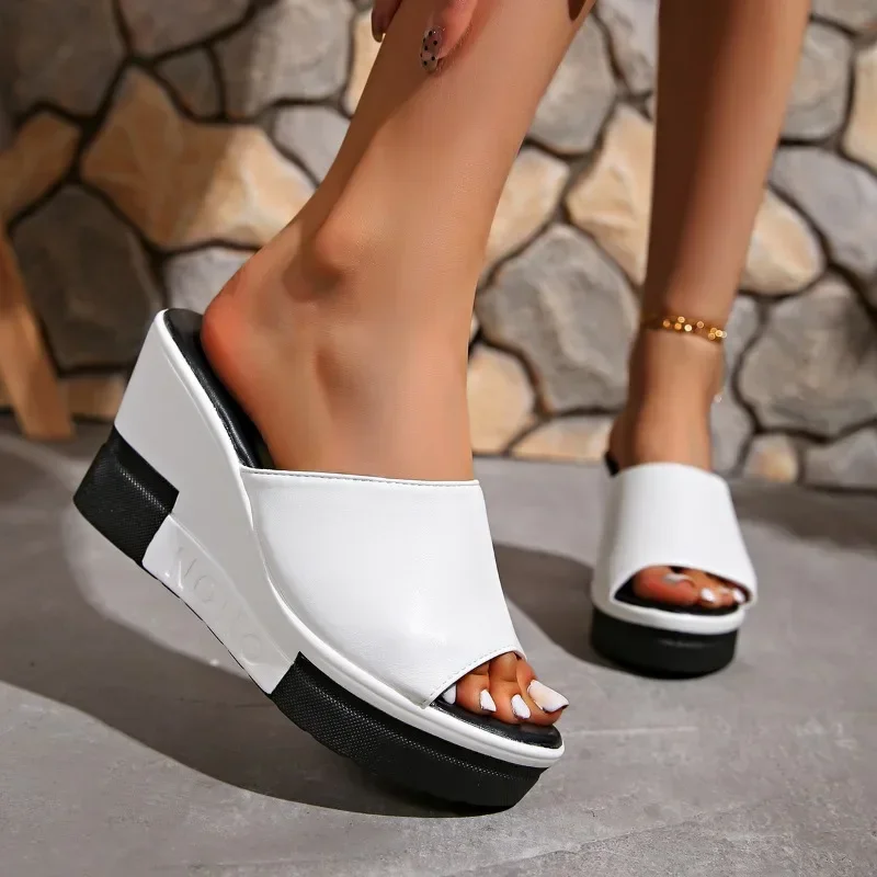 Shoes Female 2024 High Quality Outdoor Women's Slippers Platform Casual Slippers Women Round Toe High Wedges Women's Sandals