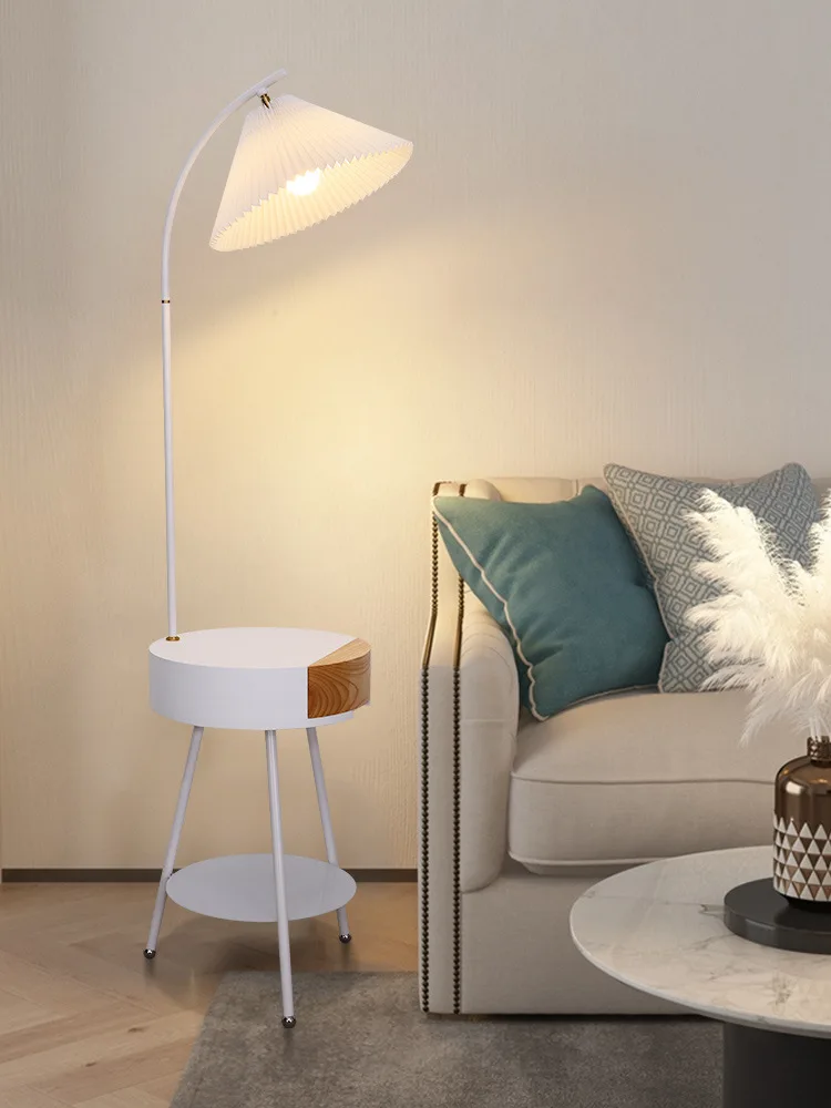 Nordic, tavolino, lampada da terra, comodino, con rack, integrato, wireless, ricarica.