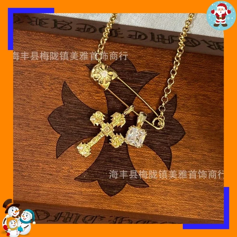 New Crowe Cross Sugar Cube Flame Necklace Pin with Diamond Chain Niche Internet Celebrity Versatile Male and Female Couples