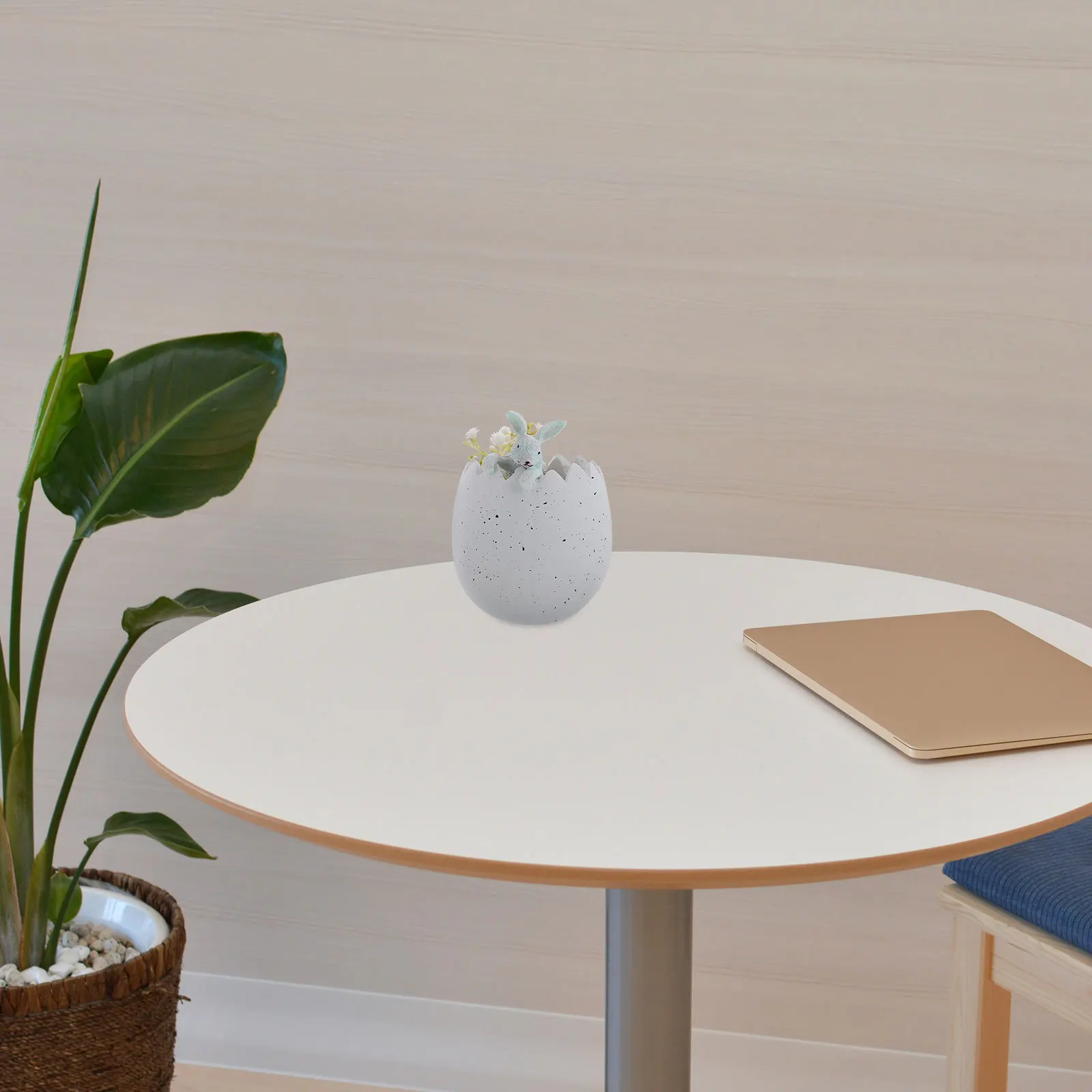 

Easter Bunny Broken Flower Pot Decorative Resin Rabbit Planter Spring Succulent Home Table Garden Decor