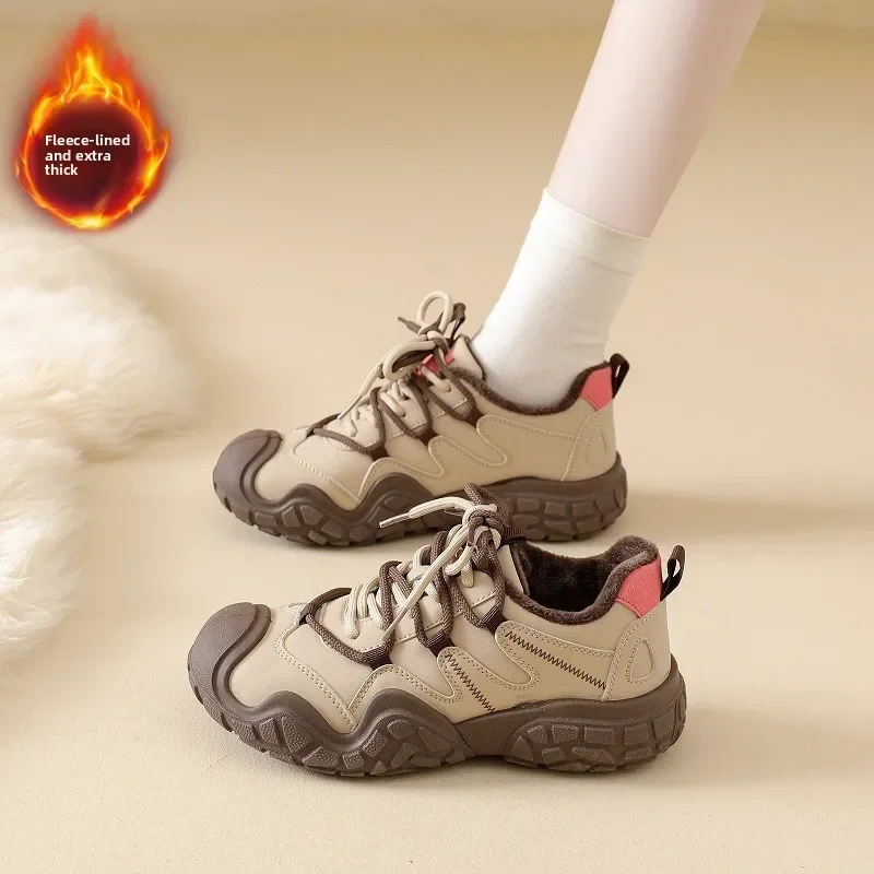 Women's Winter Sports Shoes Trend in Autumn and Winter, with Added Fleece for Warmth and Anti Slip Hiking Shoes and Hiking Shoes