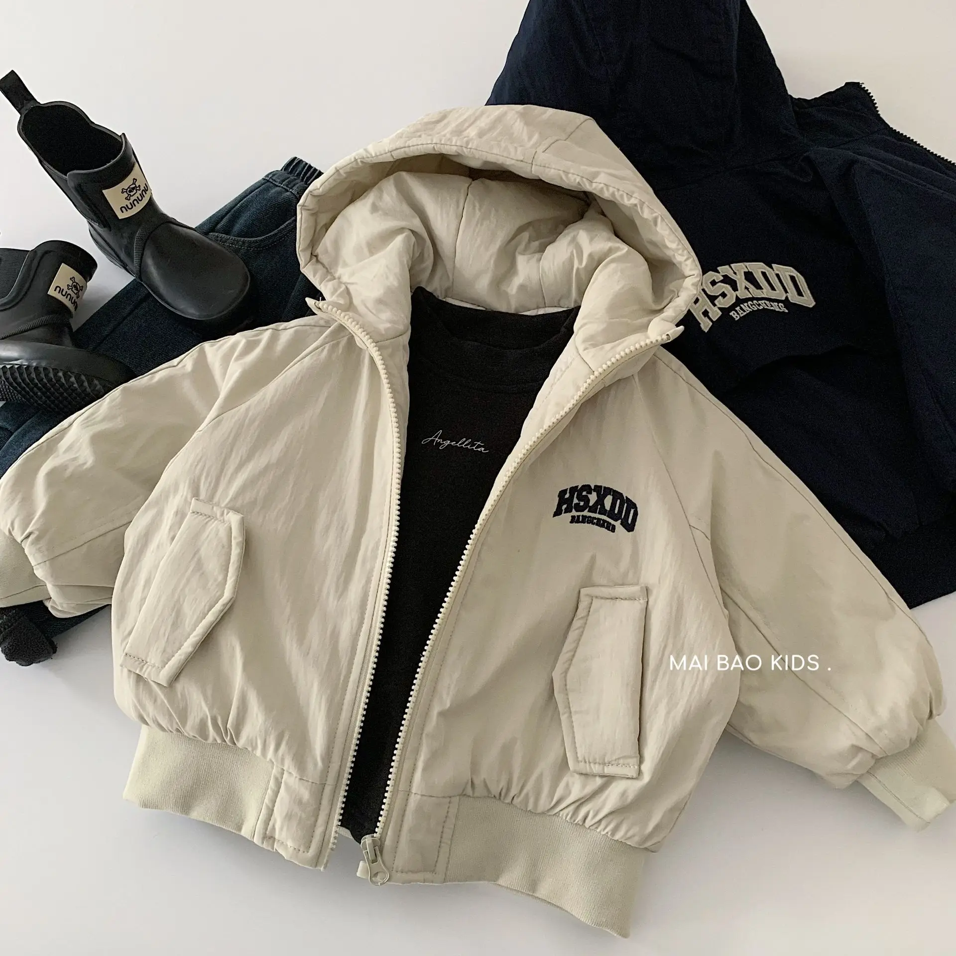 

2025 Winter New Letter Embroidered Cotton Coat Medium and Small Children's Cotton-padded Jacket Boys Cotton-padded Jacket