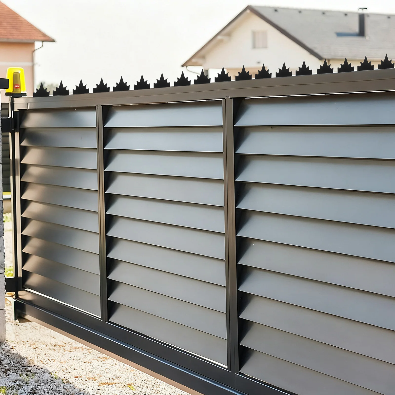 سياج حائط خارجي، مسامير أمنية معدنية مضادة للتسلق لبوابة الحديقة، نظام حماية سبايك أسود قوي