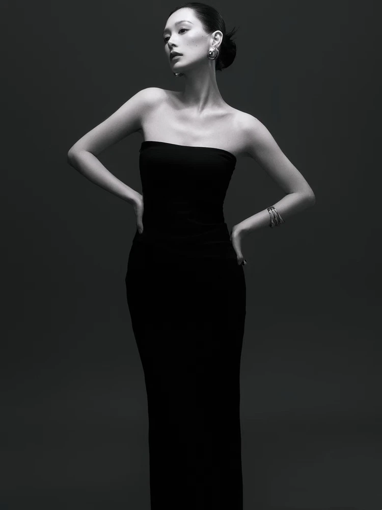 

Новая модная коллекция 2026: Черная одежда для портретной и художественной фотосъемки в минималистичном стиле с эффектом тени, премиум-класса, в корейском студийном стиле