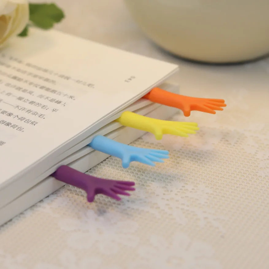 4Pcs Great Bookmark Stationery Creative Finger Help Me Durable Diary Bookmarks Mini Hands Modeling Bookmark Book Decoration