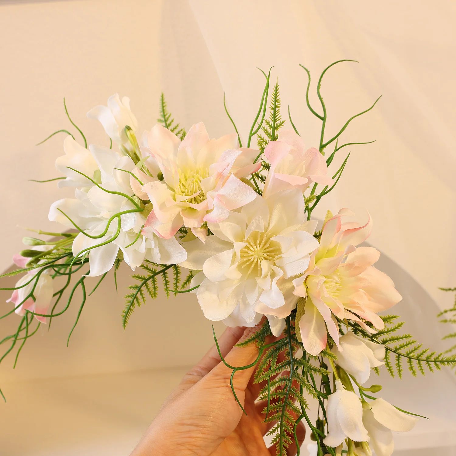 اليدوية الوردي الأبيض زهرة الجرس الاصطناعية زهرة طويلة ورقة العشب شرابة مشبك شعر الزفاف للعرائس إكسسوارات الشعر #3