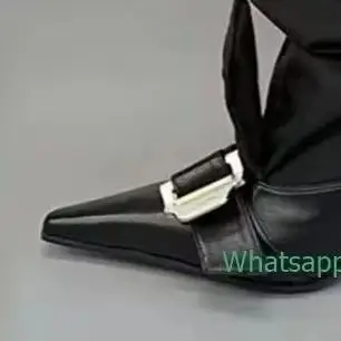 Belt Buckles Pleated Knee-High Boots 2026 Winter New Fashion Thin Heel Pointed Boots Black/beige Side Pocket Zip Splicing Boots