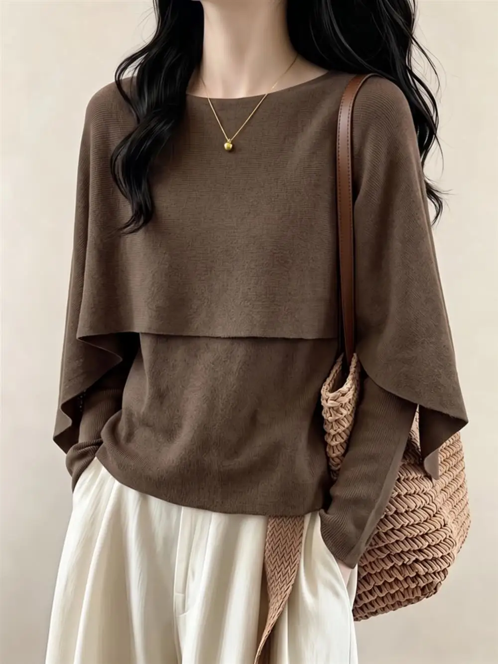 Suéter Feminino Plus Size Marrom Café com Capa de Tricô no Ombro, Estilo Francês, Efeito Duas Peças, Caimento Solto, Malha Macia