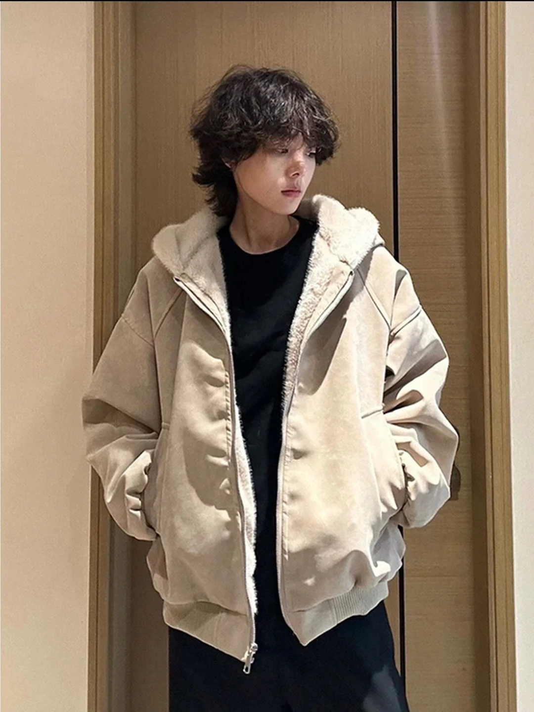 

Thiened Faux Leather Cotton Jaet with Fur Collar Hooded Winter Coat for Men And Women Warm Stand Fit Long Sve Coat