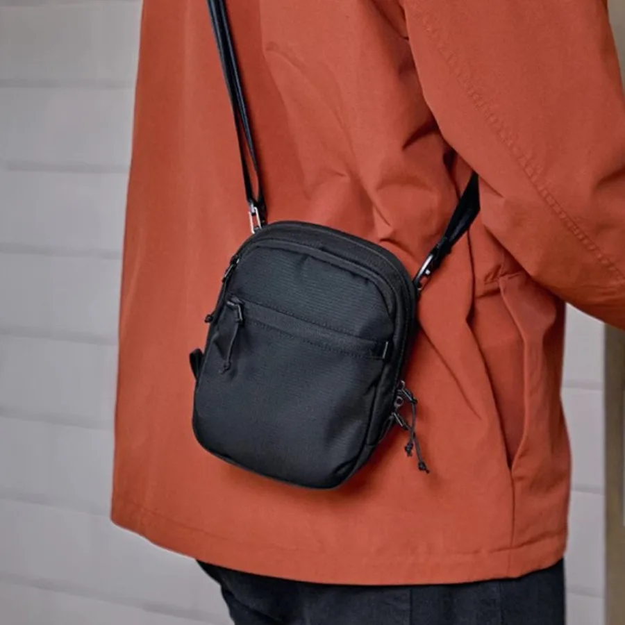 

【New style】 hot travel -body bag passport bag clip for men and women's small mobile phone bag bag for chest bag for anti-theft