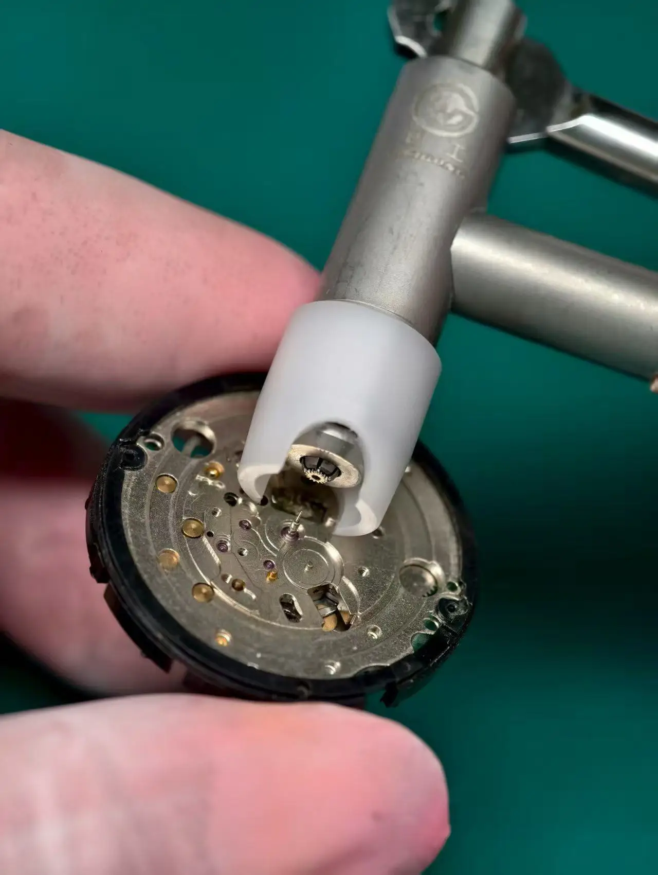 2025 جديد ساعة عالية الجودة ترس إزالة ساعة ميكانيكية حركة مركز عجلة مجتذب 3135/3235 أداة إزالة العجلات