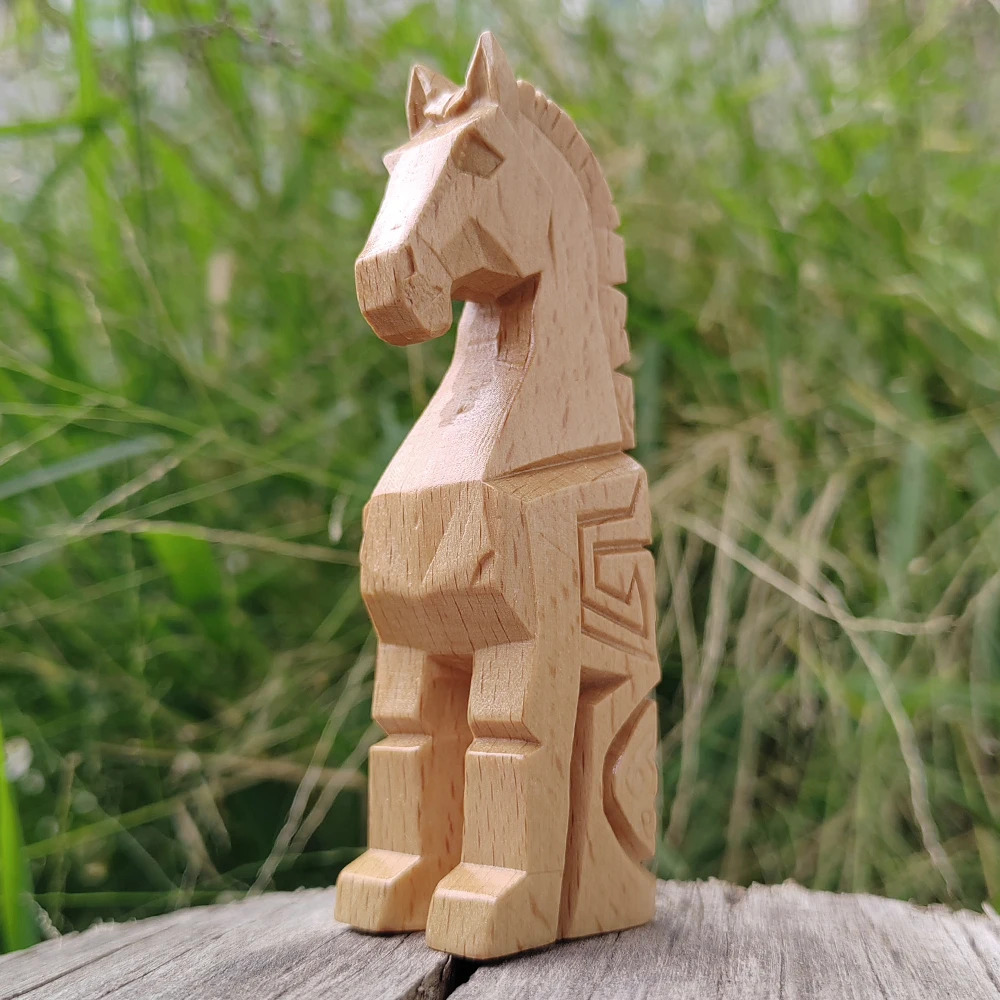 3.8 Inch Hand-Carved Wooden Horse Totem Ornament, Geometric Design, Ethnic Style, Suitable for Christmas Decorations, Holiday Decorations, Home Decor, Bedroom, Back-To-School Season Gifts, New Year Gifts, Study Room
