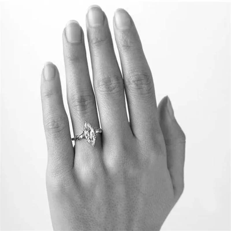 925 Silver Imported European Classic Olive Sharp Cut High Carbon Diamond Ring Finger D with approximately 68 points in two style