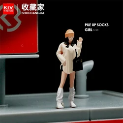 Kicarmod 1/64 Scale Model Figurine of a Handbag Carrying girl Saying Hello Model Proportional Scene Paired Mini Ornaments