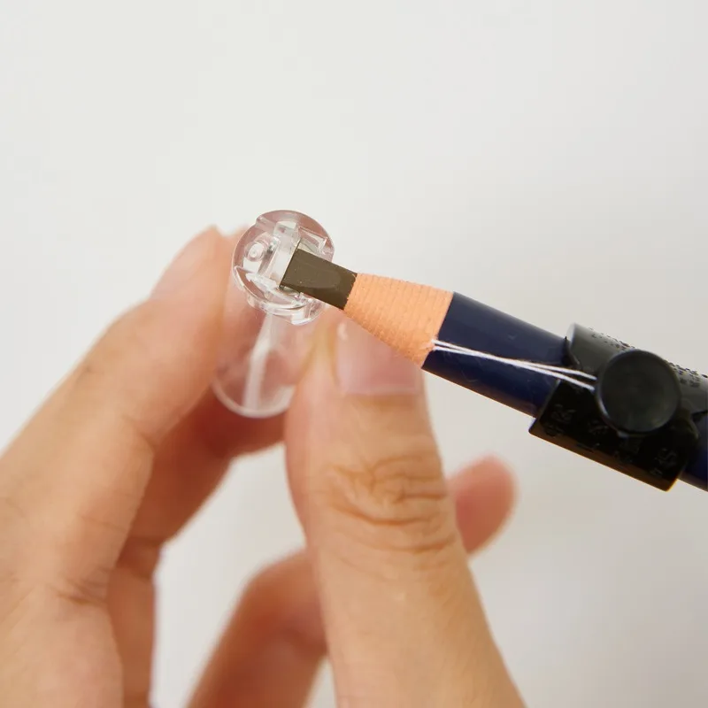 قلم الحواجب الجديد من Haozhuang مقاوم للماء والعرق، شكل الشفرة، متين وغير يتلاشى