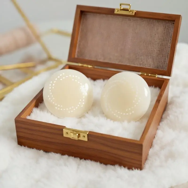 Reusable Sticky Bra Silicone Nipple Cover With Hole Lift Up Invisible Bra Self Adhesive Silicone Breast For Party Dress Bras Pad view 5