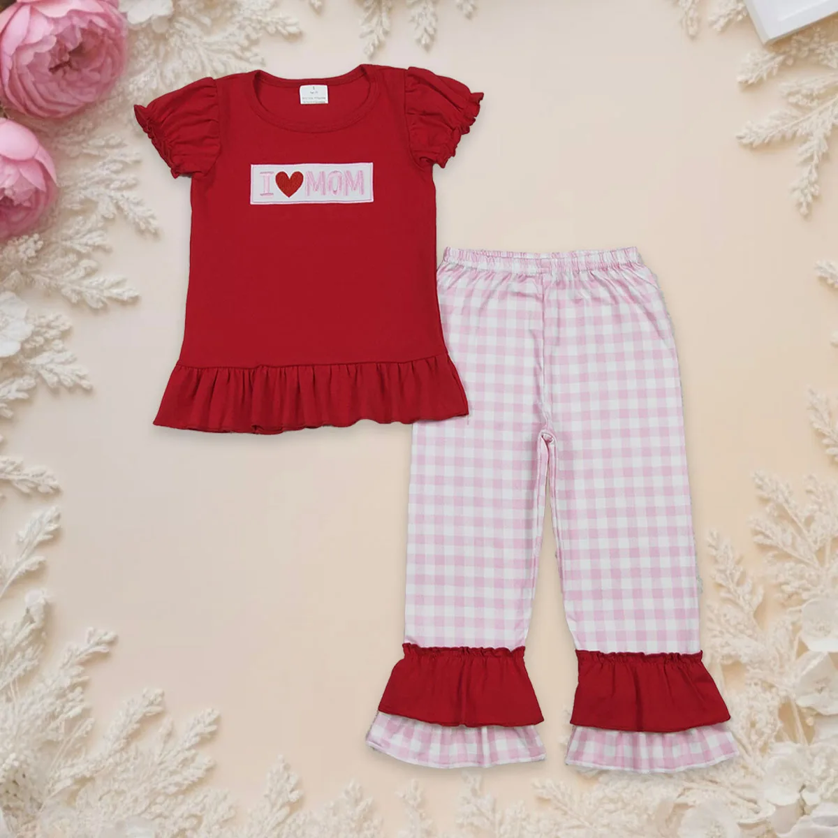 

Одежда для маленьких девочек, рубашка с короткими рукавами и вышивкой «Любовь для мамы», брюки в клетку с рюшами, наряд для малышей, детский комплект на день матери, оптовая продажа