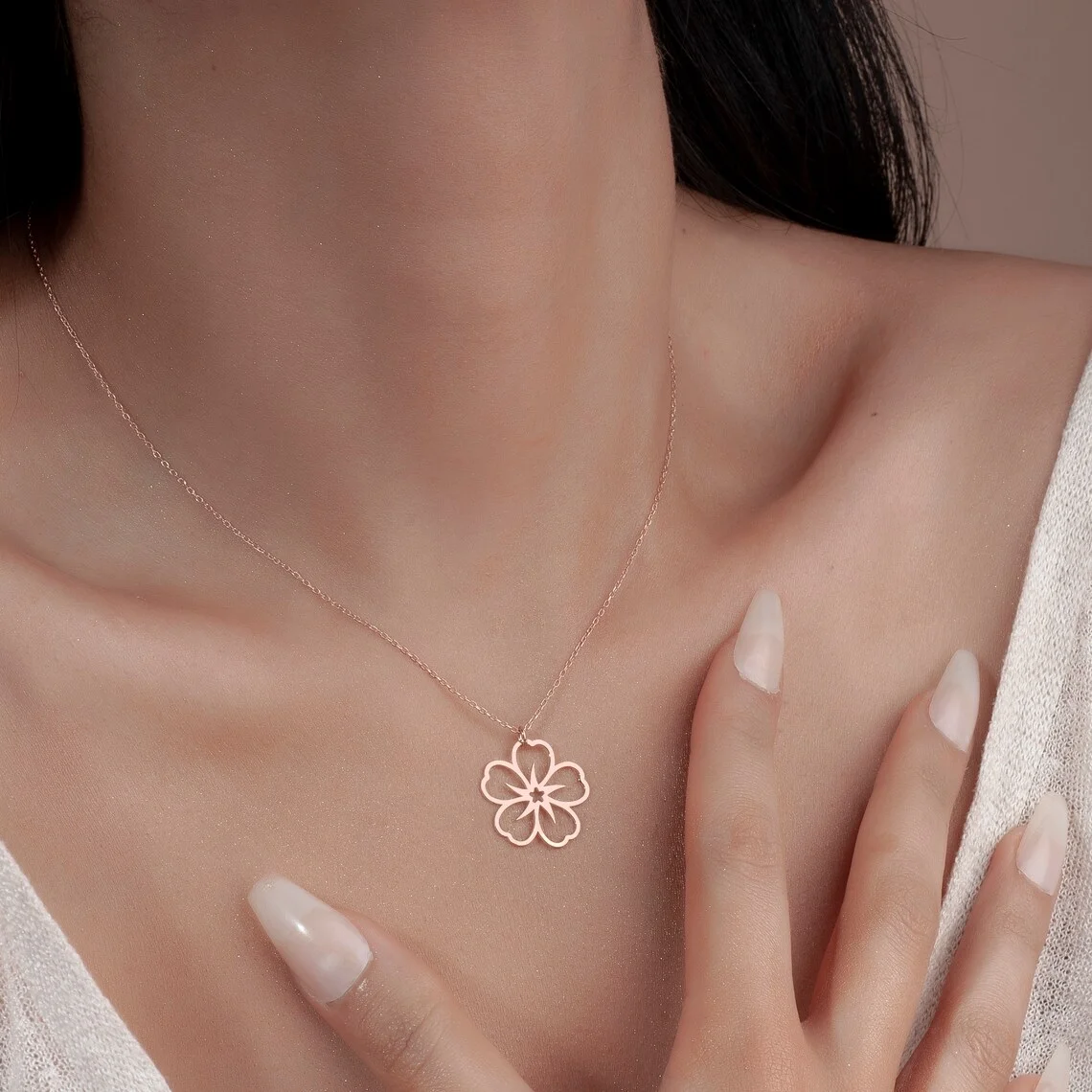 Fashion Flower Necklace, Women Never Forget Me Flower, Stainless Steel Boutique Jewelry Necklace, Mother's Day Gift