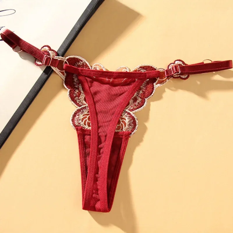 String Sexy en dentelle pour femmes, culotte taille basse papillon, cordes G, slip en maille transparente, taille réglable