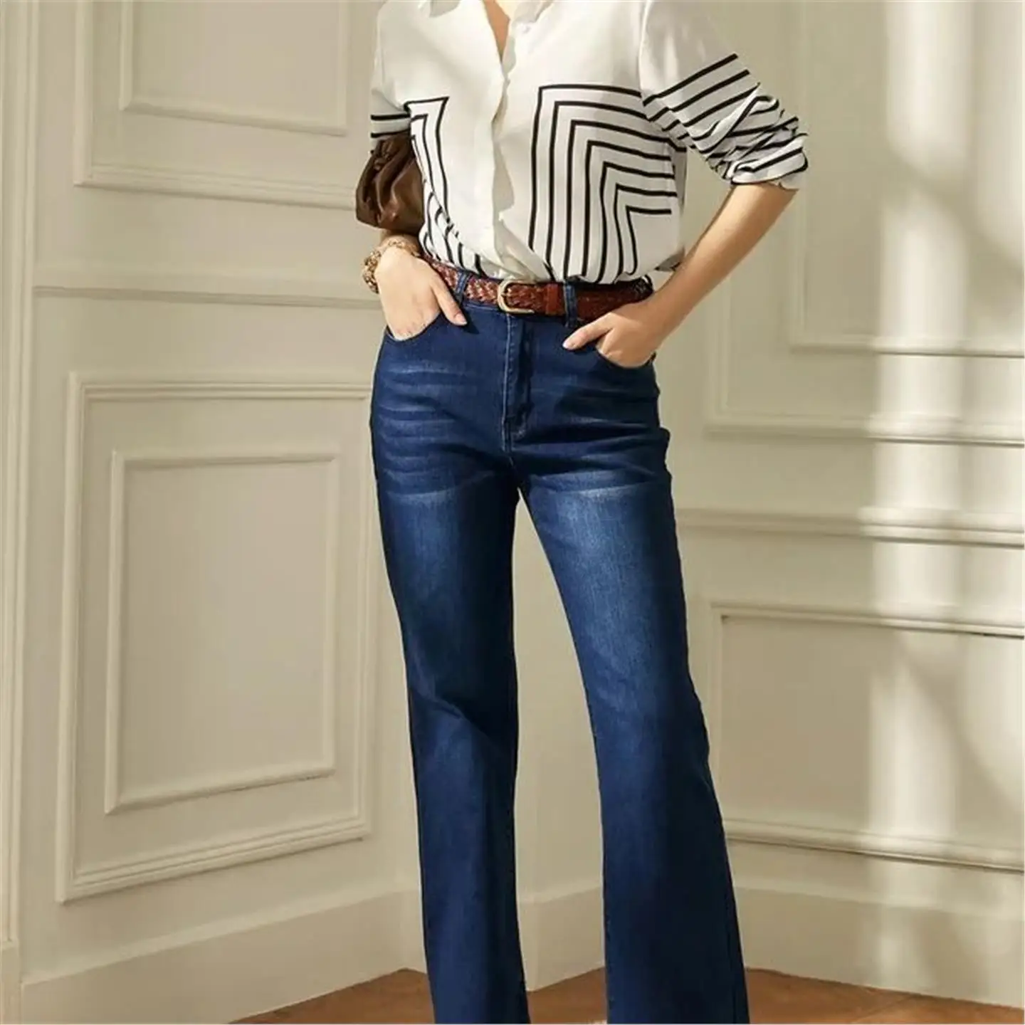 Damska luźna długa bluzka w paski na jesień 2025, europejski styl, cienka tkanina, odporna na odkształcenia, z nadrukiem, wyszczuplająca.