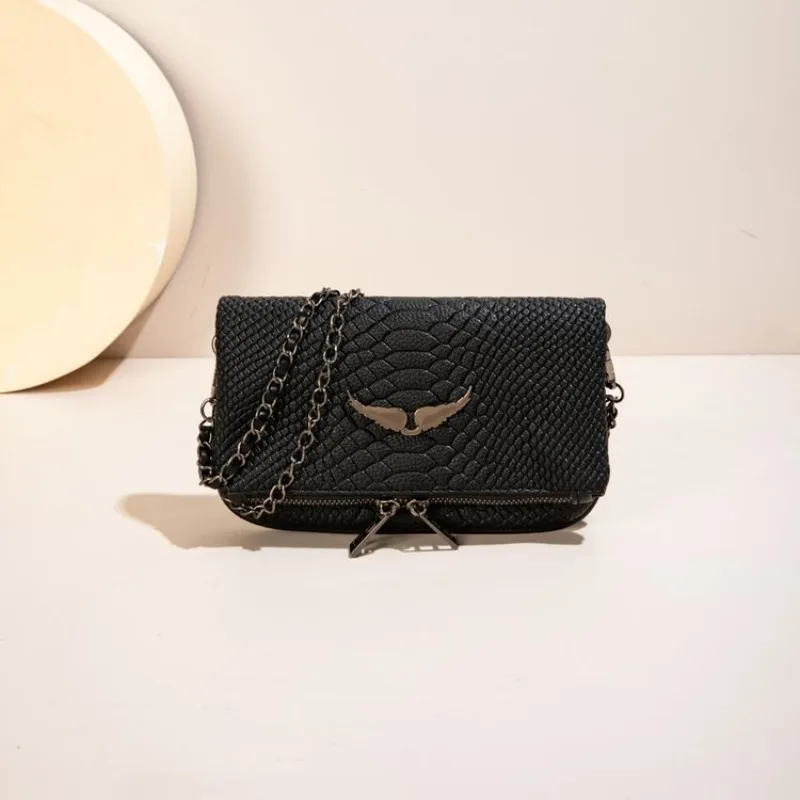 

2026 Fashionable Women Tote Bag With Letter Logo And Textured Leather Also A Perfect Luxury Diaper Bag Choice
