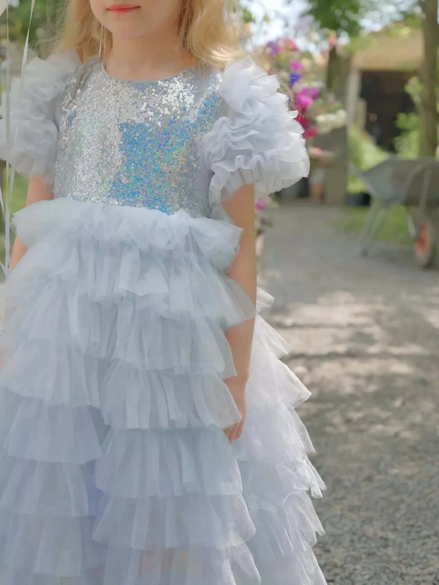 Abito da ragazza di fiori gonfi a strati per abito da sposa con paillettes brillanti in Tulle per la prima comunione abito da principessa per bambini 2024