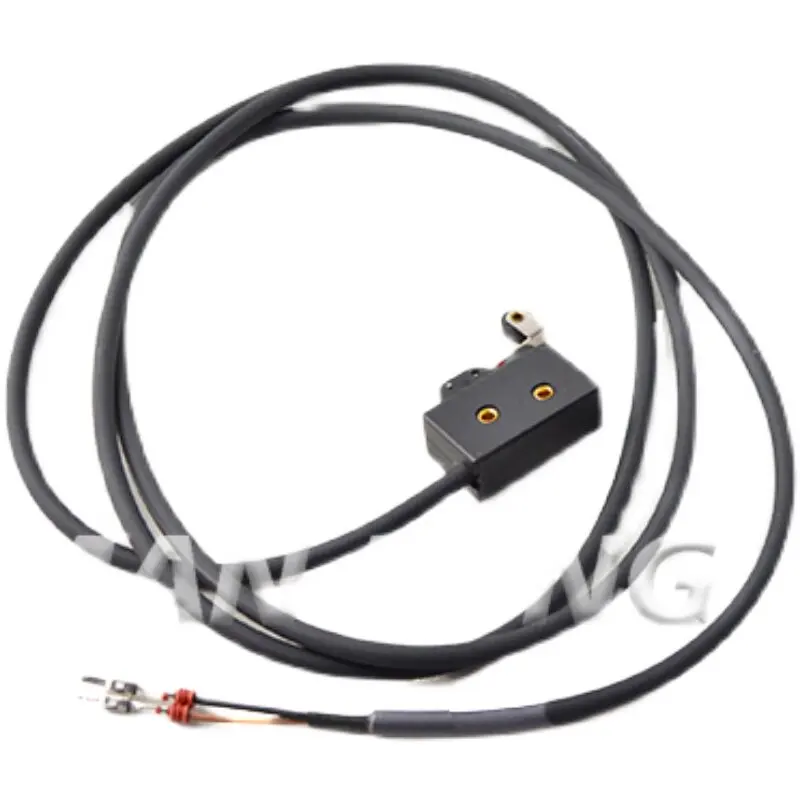 Suitable for forklift accessories 335 horizontal cylinder micro switch 7915497009