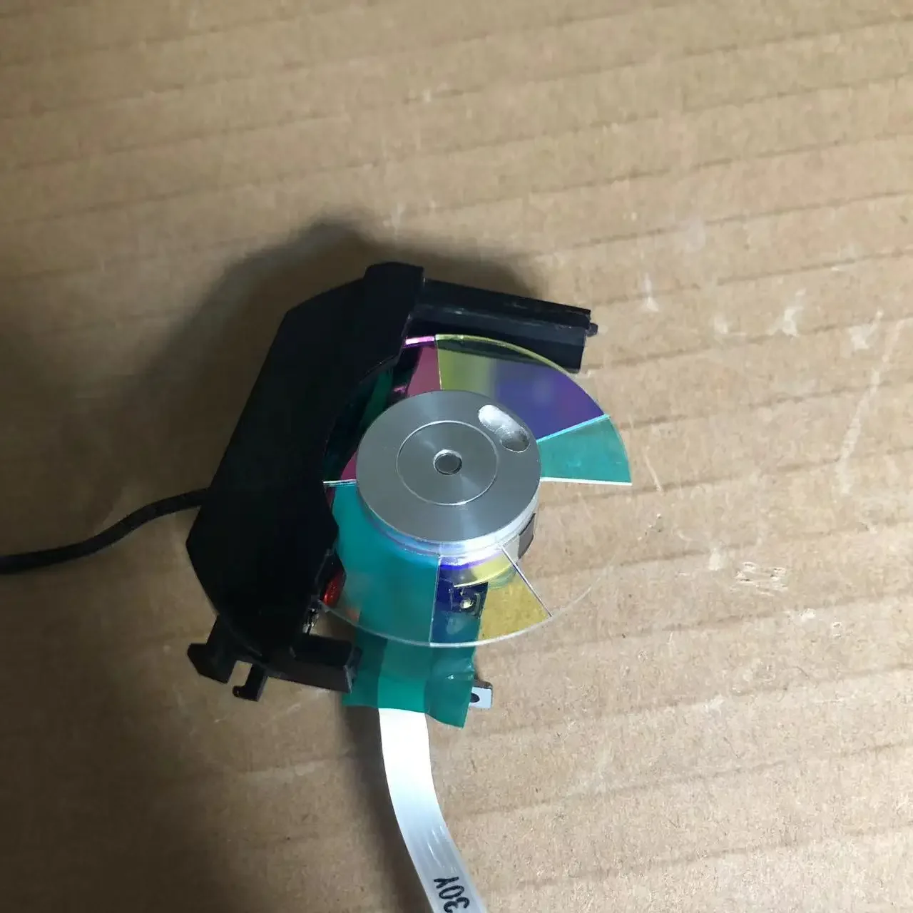 

REPLACEMENT NEW Original Projector color wheel For BENQ BPS527 MP776ST EP3740 EP3735 MP772ST EP3725D MP777 EP3125 EP3730 1pcs