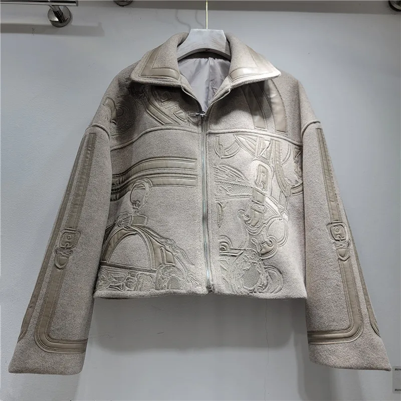 

Clothland Women Elegant Print Thick Jacket Long Sleeve Winter Coats CB181