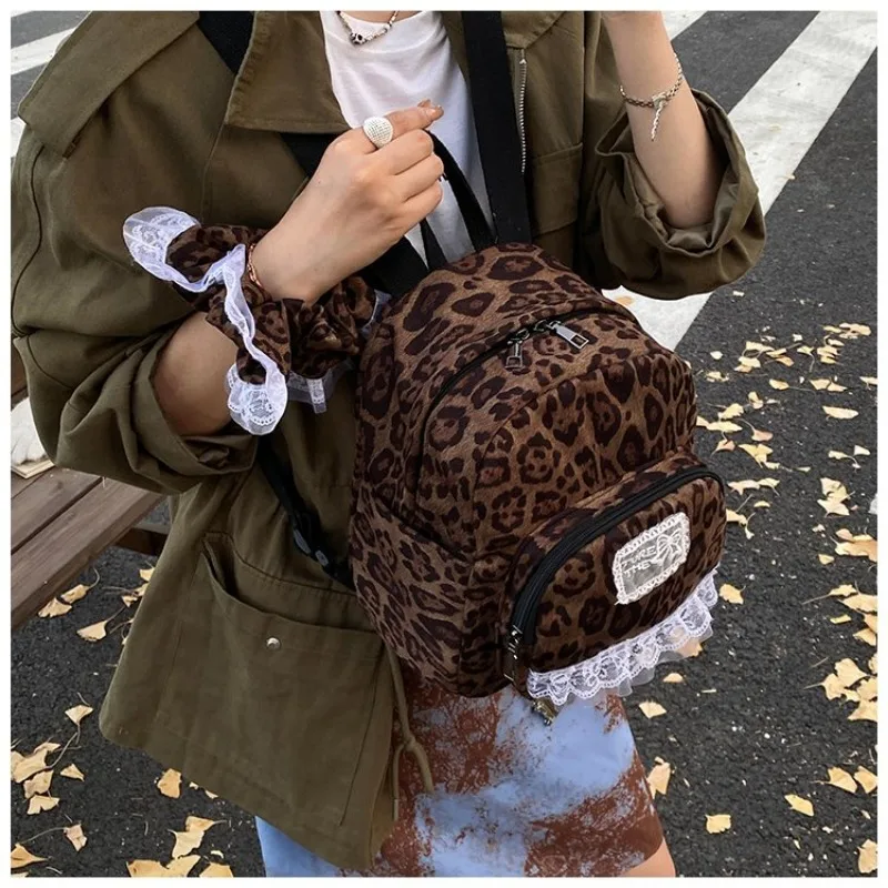 

Dashing One Shoulder Versatile Crossbody Retro Work Travel Stylish Bag Suitable On A Coffee Date With Friends