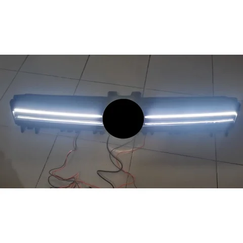 Front bumper Grill with light for Volkswagen vw Golf 7 mk7 14-17 modified white light grille Net Radiator car accessories