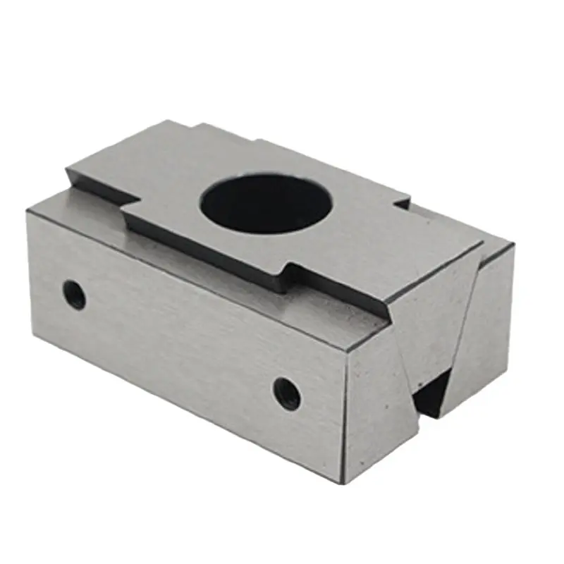 

Зажимной блок BAAR-OK с двойным удлинением для многостанционных обрабатывающих центров с ЧПУ, для пакетной обработки, наклонный, с расширением E-образного типа