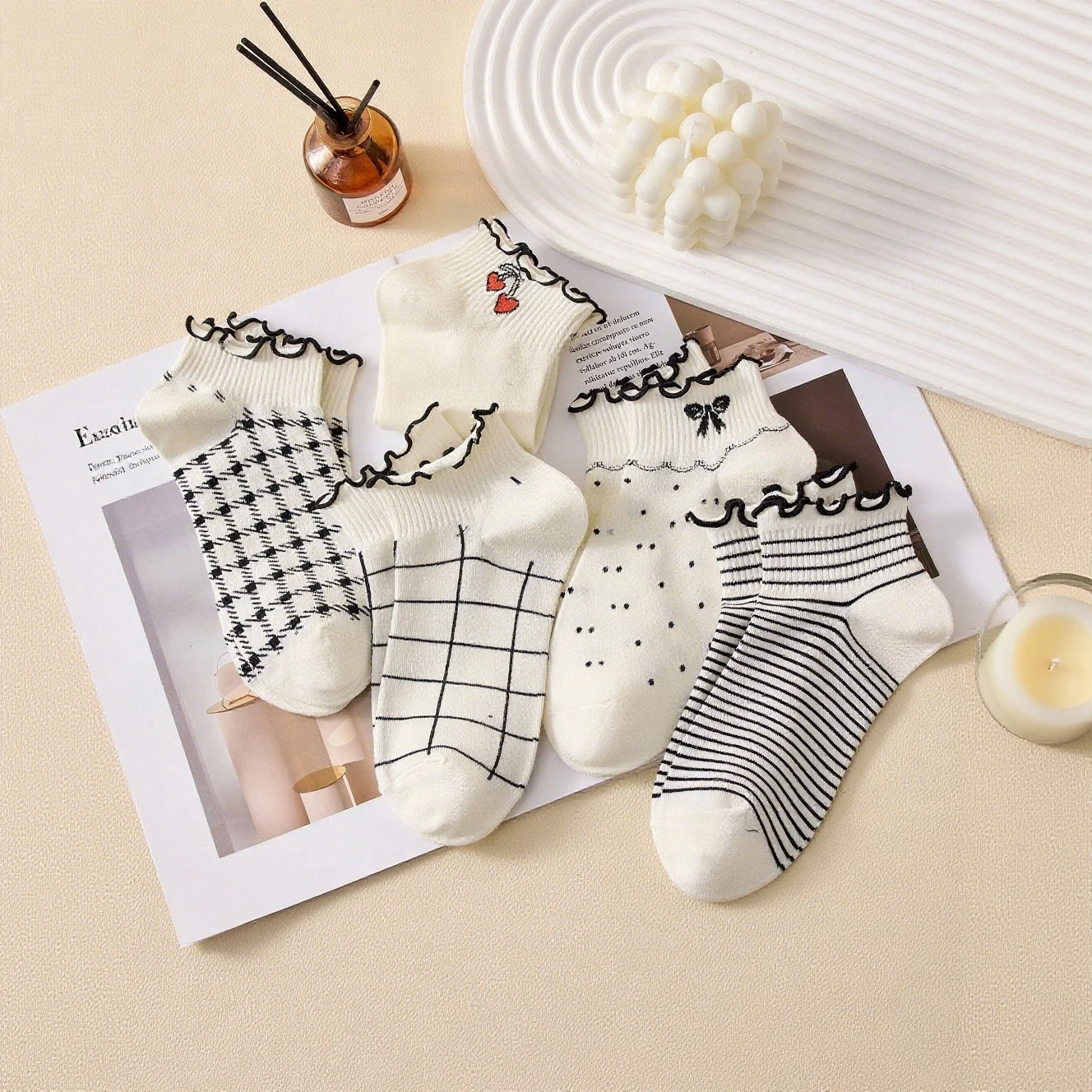 5 Pasang Kaus Kaki Wanita Bergaris Tepi Gulung Indah dengan Pakaian Sehari-hari Gaya Kuliah Kaus Kaki Pendek Lucu dan Kasual untuk Siswa