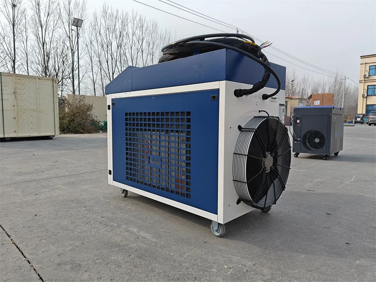 High Power 6000W Handheld Laser Cleaning Machine For Paint Rust Remove from Metal