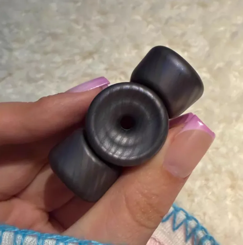 

Used EDC Tick Spin Total Two Leaf Weight - Sandblasting Zircuti spinner Fingertip gyroscope Decompression toys