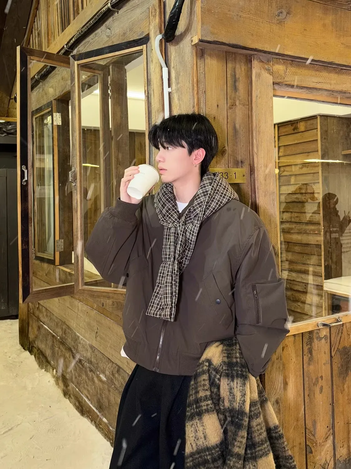 

Мужская зимняя теплая свободная куртка из хлопка в стиле ретро с капюшоном, в клетку, с элементами пэчворка, больших размеров, модная