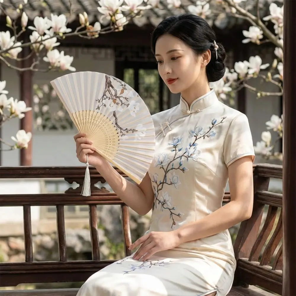 Antique Folding Fan Bamboo Frame Magnolia Pattern Traditional Dance Fan Lightweight Artistic Chinese Style Fan