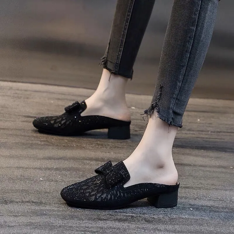 

Новые летние уличные сандалии Bloomsteps2025 с закрытым носком, оптом, сетчатые, дышащие, на массивном каблуке, со стразами