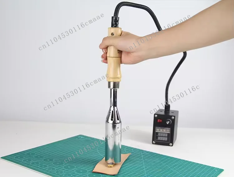 

NEW Electric Wood Soldering Iron, Used for Creative Cake/wood/leather Branding Embossing Soldering Iron with Seal 300W-